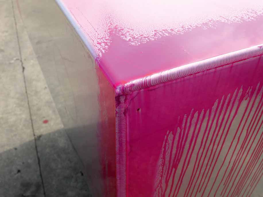 TROWAtech Fertigung Dichtigkeitsprüfung mit Farbeindringmittel nach EN ISO 3452-1