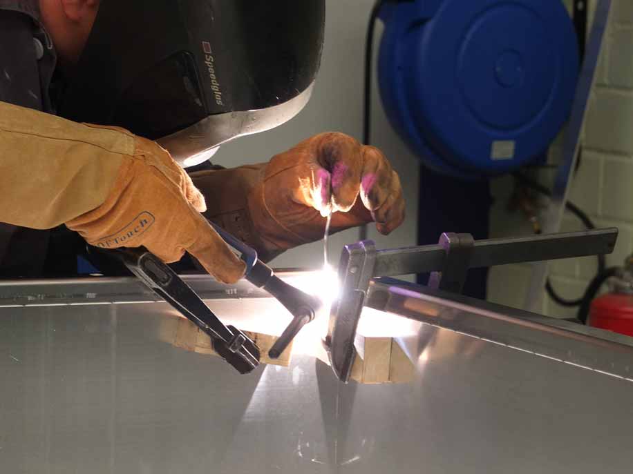 TROWAtech Fertigung Heften der Blechteile nach EN ISO 9606-2